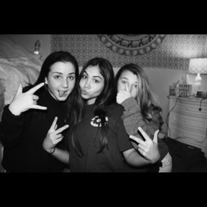 Meet your Posher, Casey